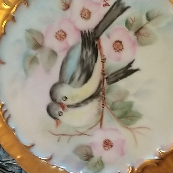 Vintage Handpainted Plate w/ Gold Trim - Picture 3 of 3